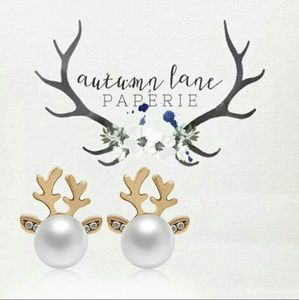 Elegant Reindeer Deer Christmas Earrings
